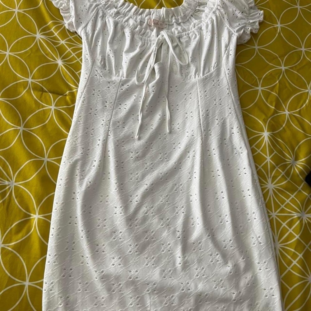 White body on dress.